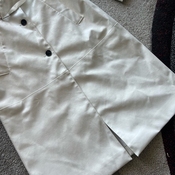 Fashion Nova White Faux Leather Martinis In The City Trench Coat - Picture 11 of 13